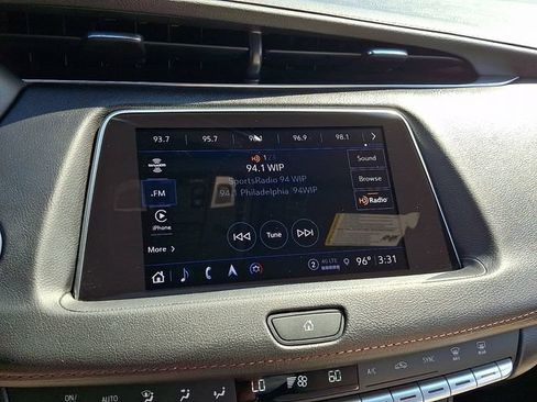 Used 2023 Cadillac XT4 Sport FWD image 17
