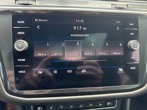 Used 2018 Volkswagen Tiguan SEL image 15