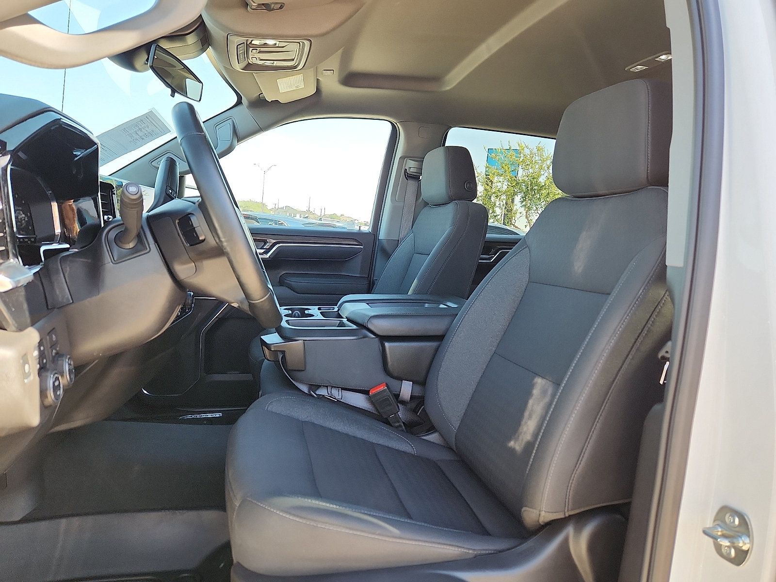 Used 2025 Chevrolet Silverado 1500 LT Trail Boss w/ Protection Package AWD/4WD image 13