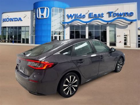Used 2022 Honda Civic EX-L image 8