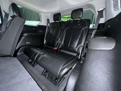 Used 2023 Jeep Grand Cherokee L Limited AWD/4WD image 29
