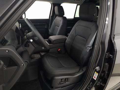 New 2026 Land Rover Defender 110 S image 14