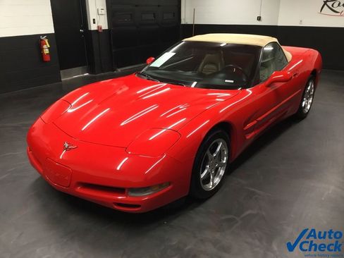 Used 1999 Chevrolet Corvette Convertible image 17