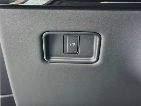 New 2027 Land Rover Range Rover Sport Dynamic SE AWD/4WD image 10