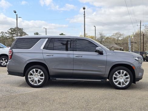 Used 2021 Chevrolet Tahoe High Country AWD/4WD image 11