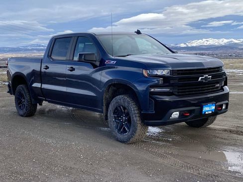 Used 2021 Chevrolet Silverado 1500 LT Trail Boss w/ Convenience Package II image 11