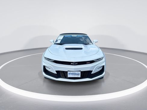 Used 2022 Chevrolet Camaro SS RWD image 3