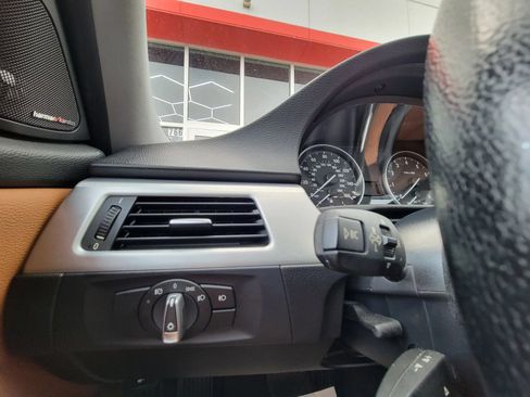 Used 2011 BMW 335i Sedan RWD image 12