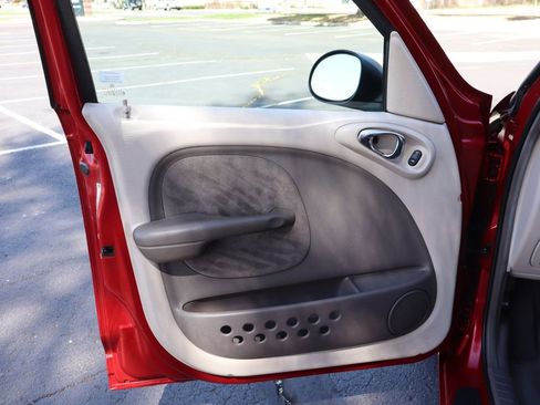 Used 2002 Chrysler PT Cruiser Touring image 23