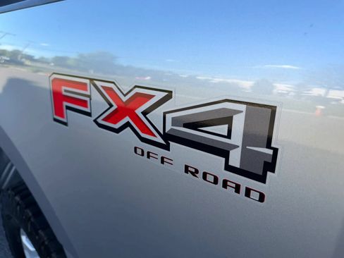 Used 2023 Ford F250 XLT w/ FX4 Off-Road Package AWD/4WD image 27