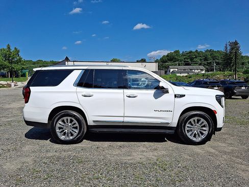 Used 2023 GMC Yukon SLT w/ SLT Luxury Package AWD/4WD image 26