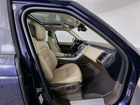 Used 2020 Land Rover Range Rover Sport HSE image 30