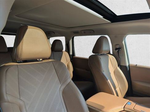 Used 2025 INFINITI QX80 Luxe AWD/4WD image 25