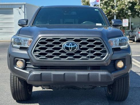 Used 2023 Toyota Tacoma TRD Off-Road w/ Technology Package AWD/4WD image 4