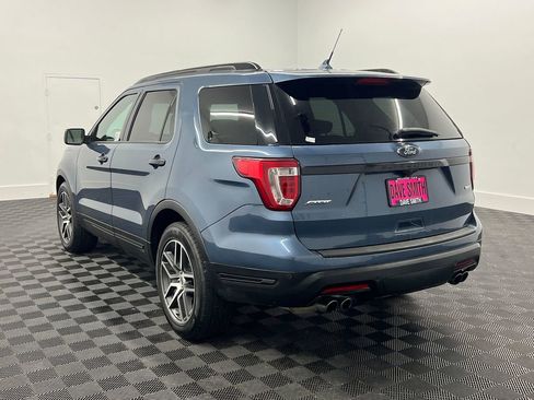 Used 2019 Ford Explorer Sport image 3