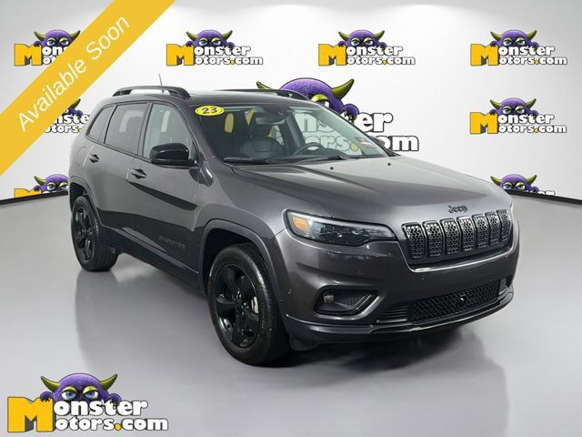 Used 2023 Jeep Cherokee Altitude Lux w/ Elite Group AWD/4WD image 3