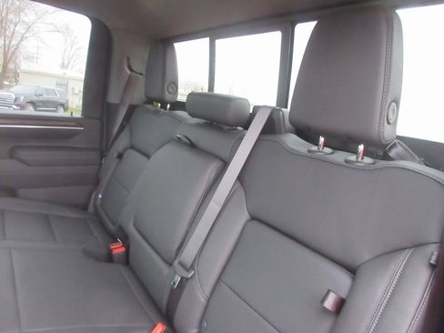 New 2026 GMC Sierra 2500 SLT w/ SLT Premium Package image 16