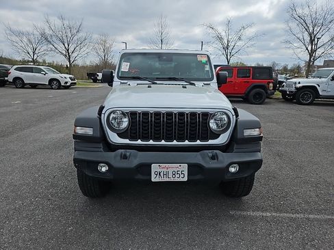Used 2024 Jeep Wrangler Sport S image 2