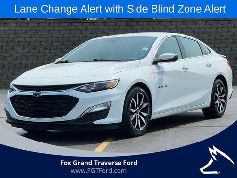 Used 2024 Chevrolet Malibu RS FWD image 1