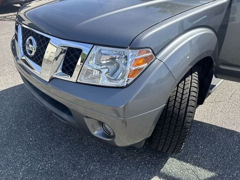 Used 2018 Nissan Frontier SV w/ Value Truck Package AWD/4WD image 31
