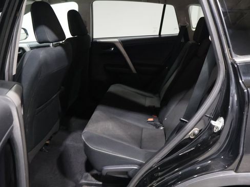 Used 2016 Toyota RAV4 XLE image 16
