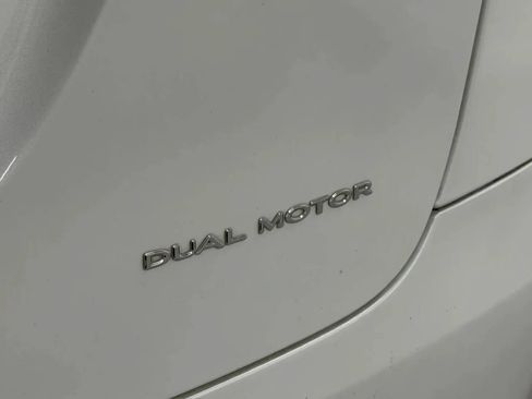 Used 2020 Tesla Model X Long Range AWD/4WD image 34