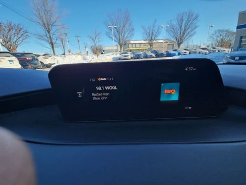 Used 2023 MAZDA MAZDA3 s image 22