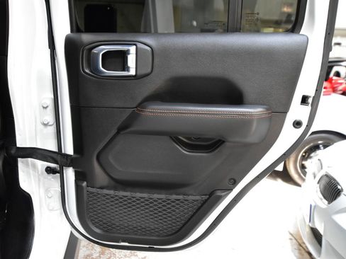 Used 2021 Jeep Gladiator Mojave AWD/4WD image 46