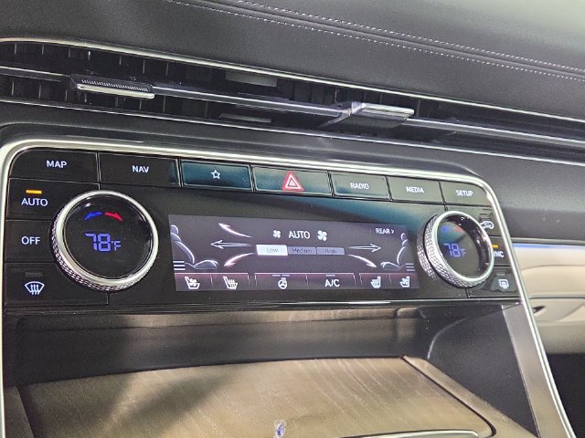 Used 2021 Genesis GV80 2.5T w/ Prestige Package 05 RWD image 21