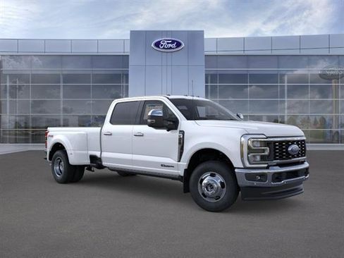 New 2026 Ford F350 4x4 Crew Cab DRW Super Duty image 7