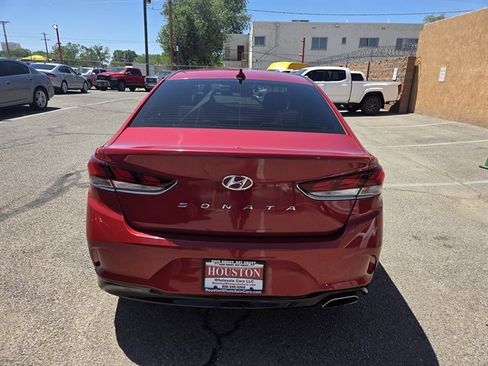 Used 2018 Hyundai Sonata SEL FWD image 2