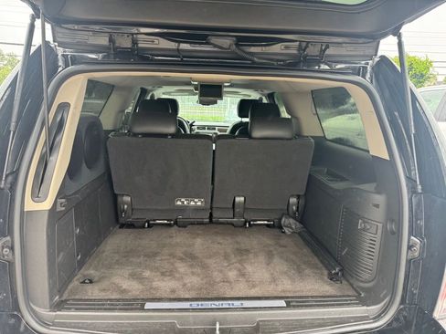 Used 2013 GMC Yukon XL Denali AWD/4WD image 11