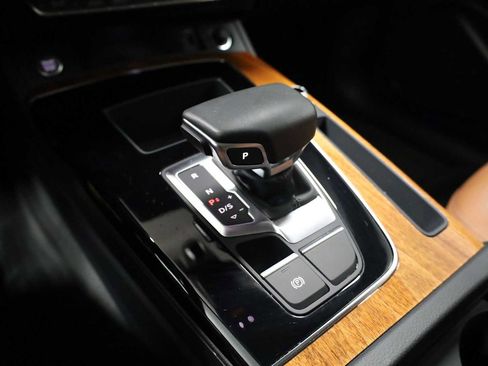 Used 2023 Audi Q5 2.0T Premium w/ Convenience Package image 27