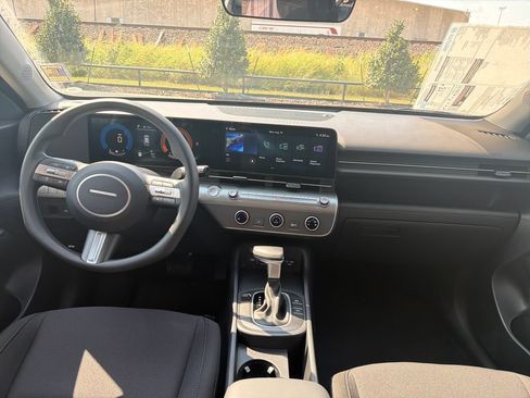 New 2026 Hyundai Kona SE FWD image 16
