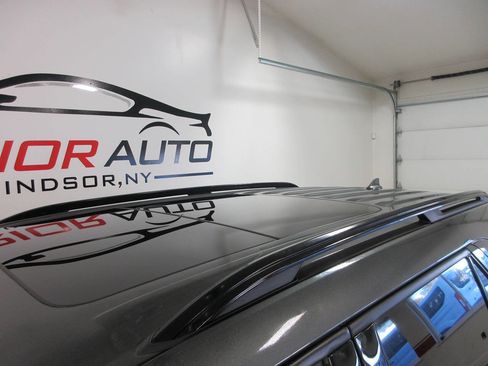 Used 2020 Ford Explorer ST w/ Premium Technology Package image 27