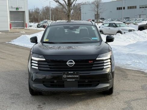 Certified 2025 Nissan Kicks SR w/ SR Premium Package image 2