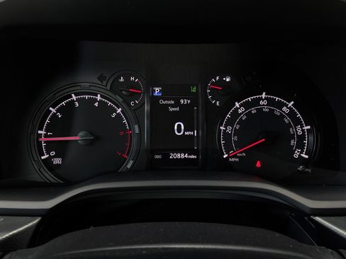 Used 2024 Toyota 4Runner SR5 Premium w/ Moonroof Package AWD/4WD image 42