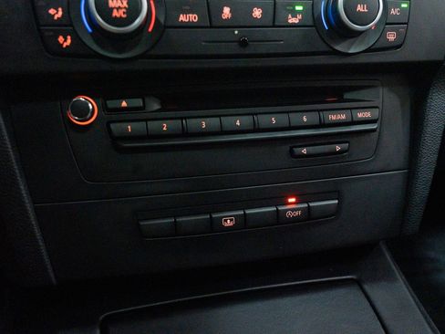 Used 2013 BMW M3 image 40