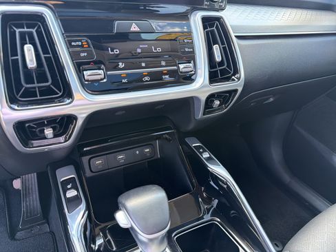 Used 2021 Kia Sorento SX FWD image 26