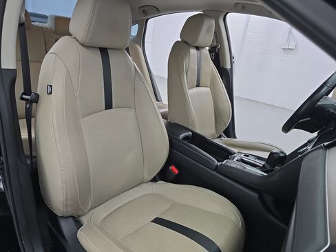 Used 2017 Honda Civic Touring image 10