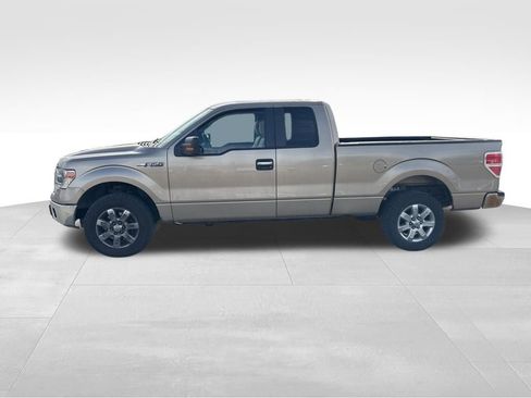 Used 2014 Ford F150 XLT w/ XLT Chrome Package image 2