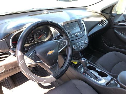 Used 2018 Chevrolet Malibu LS w/ LPO, Convenience Package 2 image 9