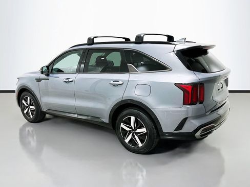 Used 2022 Kia Sorento S w/ Panoramic Sunroof Package image 5
