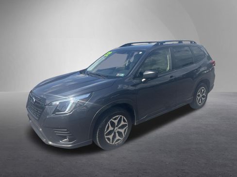 Used 2022 Subaru Forester Premium AWD/4WD image 9