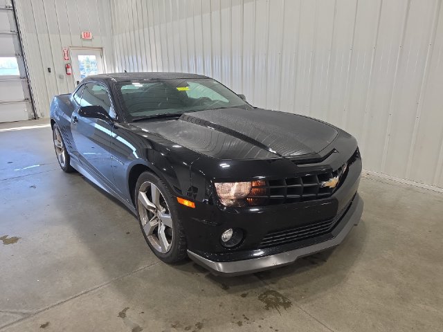 Used 2010 Chevrolet Camaro SS w/ LPO, Ground Effects Package RWD image 2