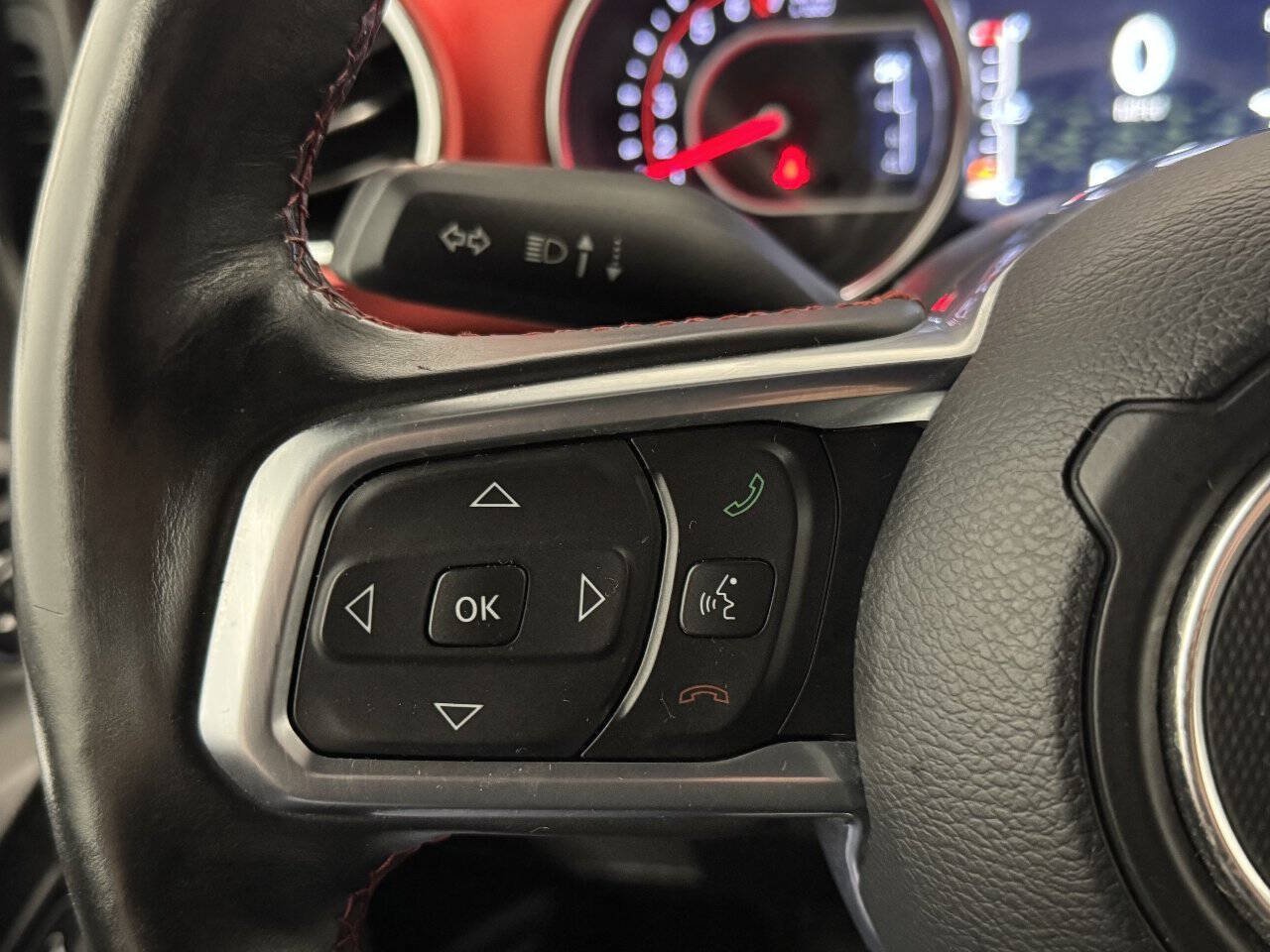 Used 2019 Jeep Wrangler Unlimited Rubicon w/ Uconnect 4C Nav & Sound Group AWD/4WD image 28