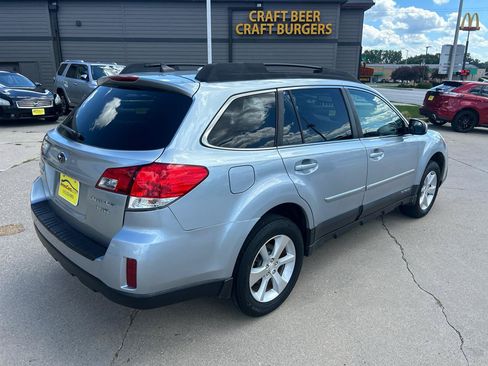 Used 2013 Subaru Outback 3.6R Limited AWD/4WD image 3