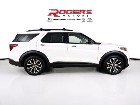 Used 2022 Ford Explorer ST image 9