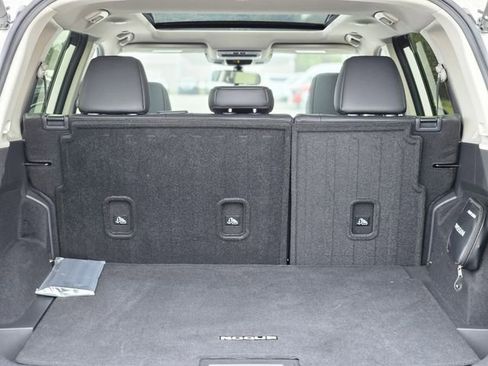 Certified 2023 Nissan Rogue SV w/ SV Premium B Package image 31