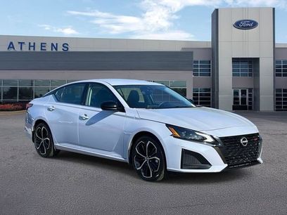 Used 2023 Nissan Altima 2.5 SR